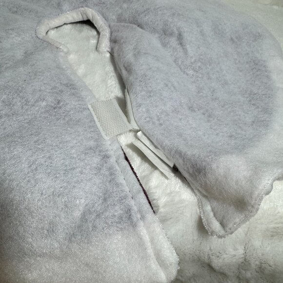 Miniature Christmas Tree Skirt  Burgundy & White Velvet With Hook & Loop Closure - Picture 6 of 6